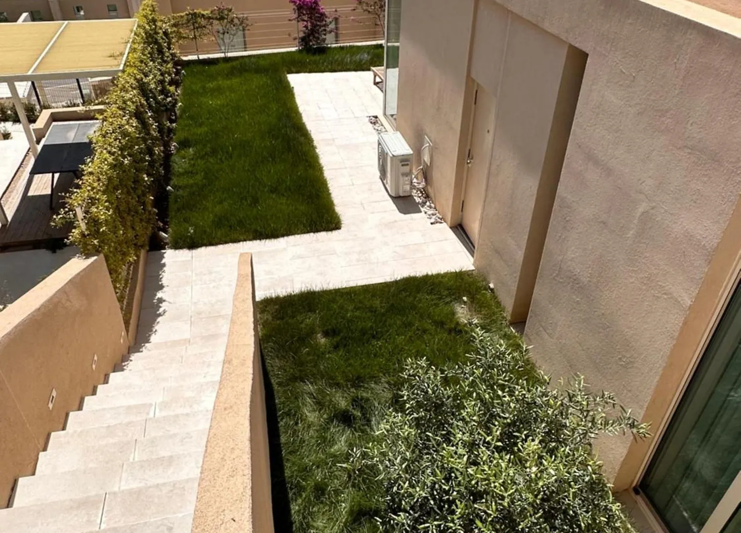 דירה Green Coast Palase Sun Kissed Terrace 1-Bedroom Villa